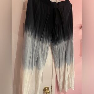 Super cute Travida pants multicolor size medium